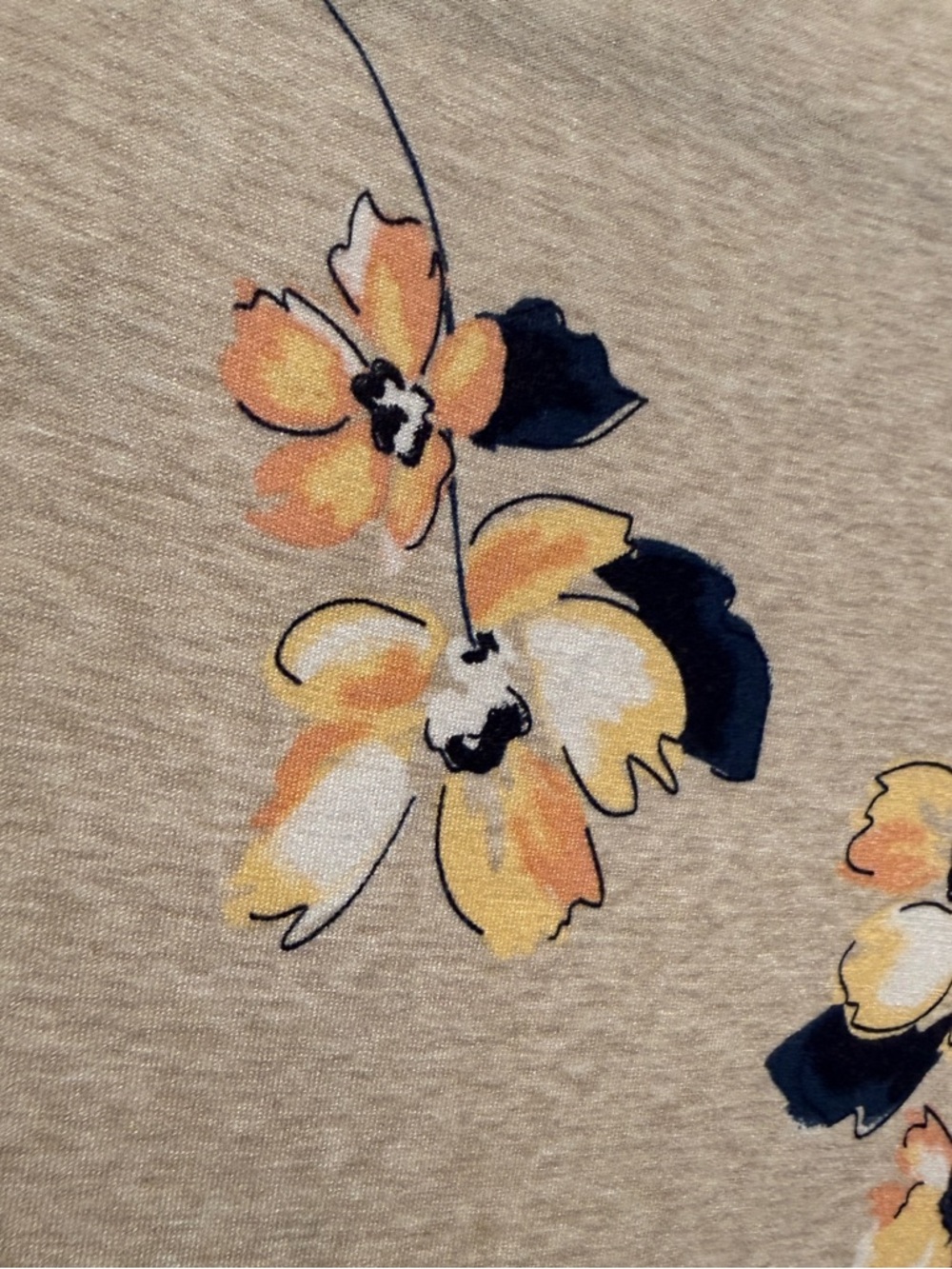 Liz Claiborne Beige Floral Blouse - Picture 9 of 10